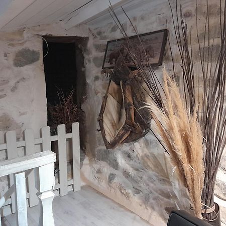 Le Patio Aux Hirondelles Villa Lagorce  Buitenkant foto